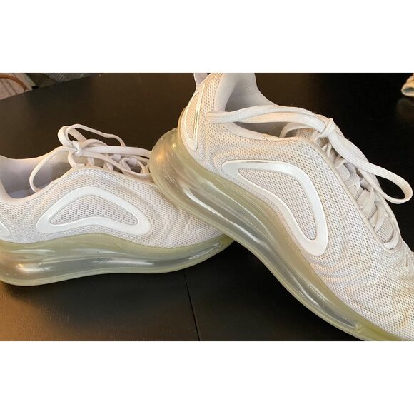 Nike Women's Air Max 720 Running Shoes White Size 6.5 Athletic Workout Outdoor - Picture 2 of 15